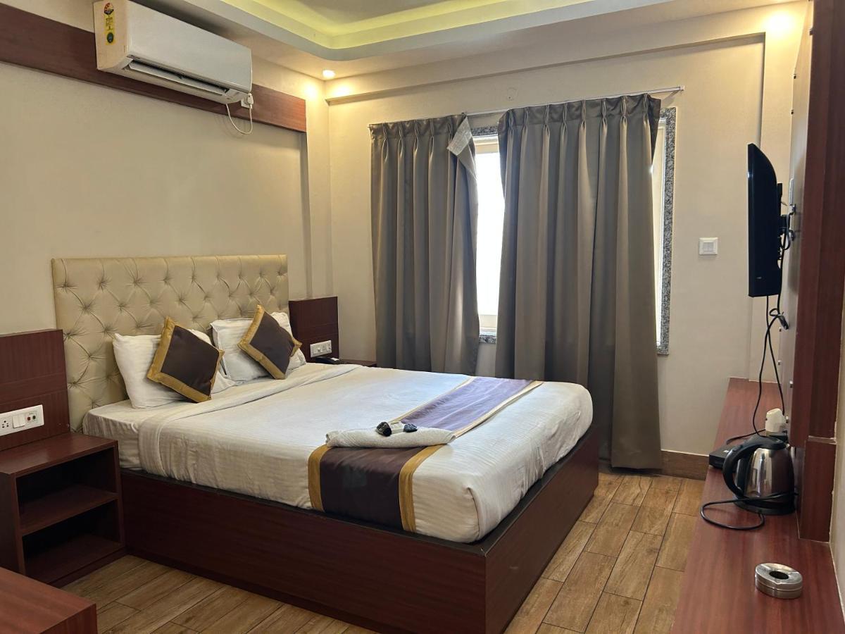 The Aster Enclave Hotel كولكاتا المظهر الخارجي الصورة
