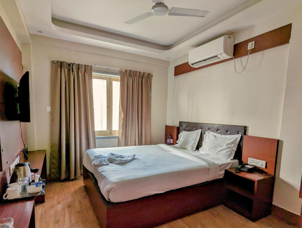 The Aster Enclave Hotel كولكاتا المظهر الخارجي الصورة