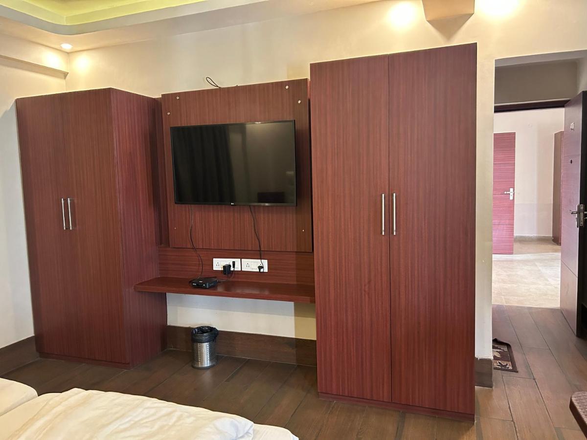 The Aster Enclave Hotel كولكاتا المظهر الخارجي الصورة
