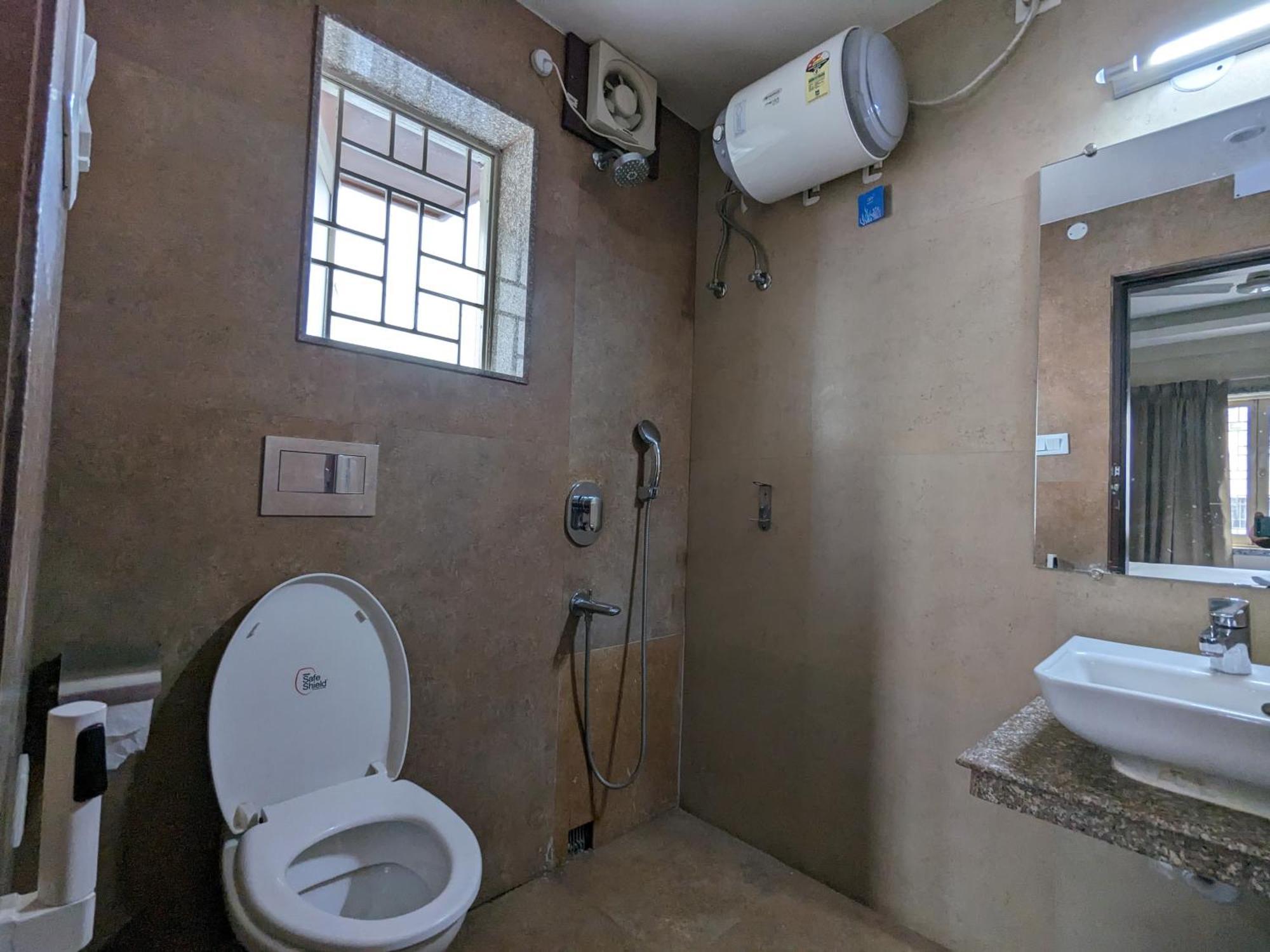 The Aster Enclave Hotel كولكاتا المظهر الخارجي الصورة
